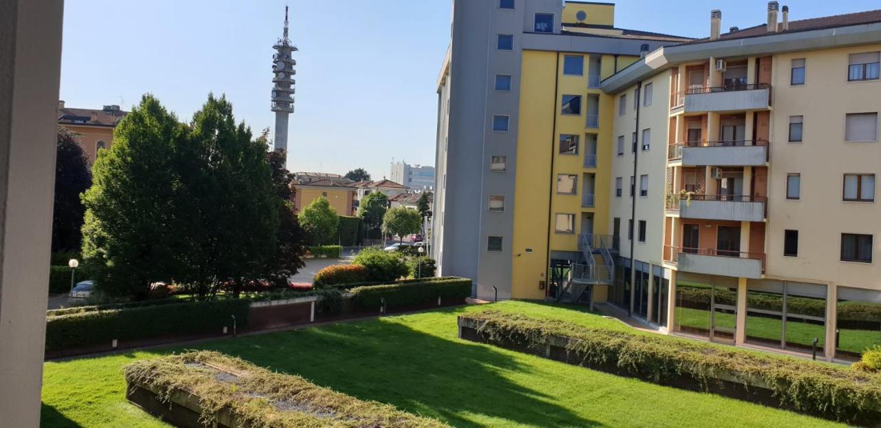 Appartamento Fiera Lucia Βερόνα Εξωτερικό φωτογραφία